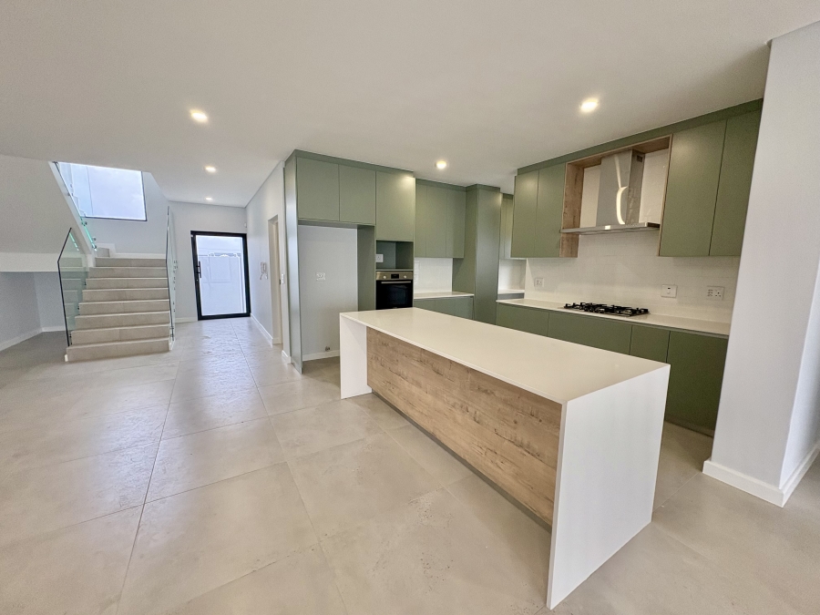 4 Bedroom Property for Sale in Sandown Western Cape